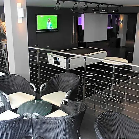 Flash - Recommended Adults Only 4 Sup Szálloda 4*