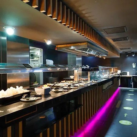 Flash - Recommended Adults Only 4 Sup 4* 베니돔