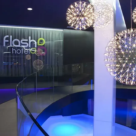 호텔 Flash - Recommended Adults Only 4 Sup
