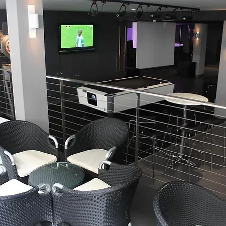 Hotell Flash - Recommended Adults Only 4 Sup 4*