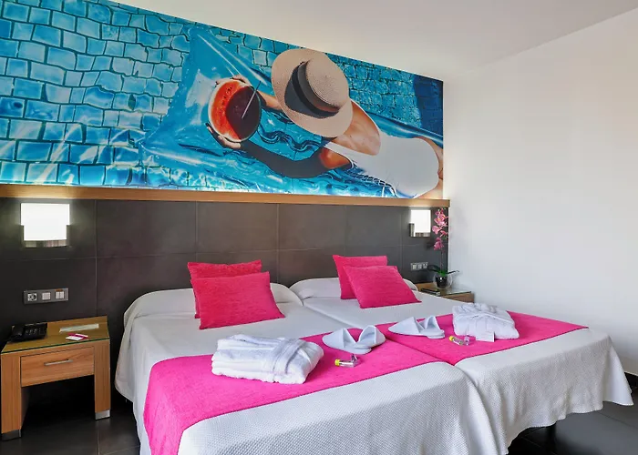 Hotel Flash - Recommended Adults Only 4 Sup 4*